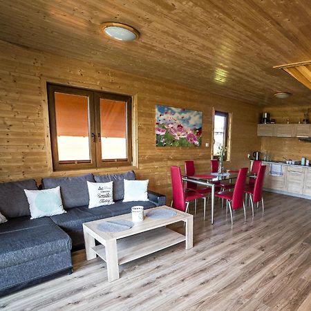 Sea View Holiday Home In Mielno With Balcony Экстерьер фото